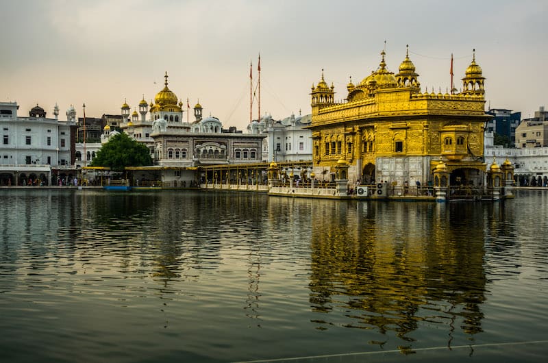 What to see in Amritsar - the golden temple